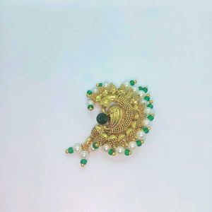 Beautiful Green Colour Press Nath