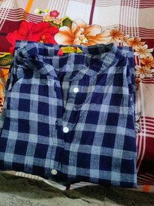 Women Navy Blue & Off White Printed Kurta Trouser