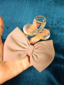 Bow &amp; Claw Hair Clip Set