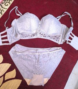 Lace Bra & Panty Set