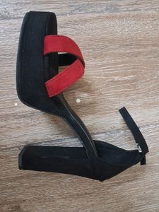 Denill Black And Red Heels