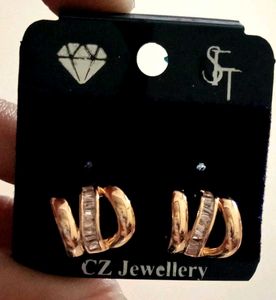 CZ Jewellery Earrings(gold nd diamond mixture)