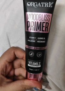 Tinted Sunscreen + Primer 😍😍