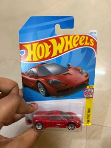 Hot Wheels Ford Mustang &amp; McLaren F1