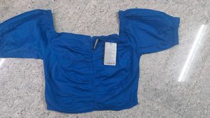 Blue Solid Sweet Heart Neck Line Top