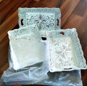 3 Traditional Design Plastic Silver Serving Tray.
