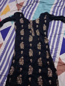 Elegant Navy Blue Floral Kurta