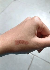 L&#39;Oreal Lipstick Shade ( 289 Cashmere Delicat)
