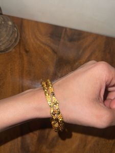 Gold Tone Bangle Set
