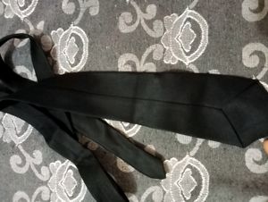 Sahara India Pariwar Tie