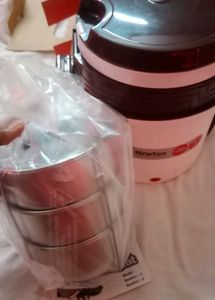 Cello Electric Lunch Box