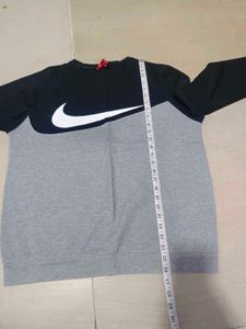Nike grey and black sweatshirt