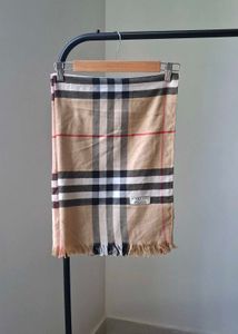 Burberry 100%Cashmere Scarf