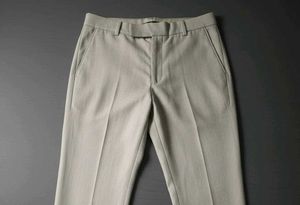 The Raymond Formal khakhi Pant with a Fine Pattern