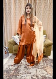 Elegant Salwar Suit Set