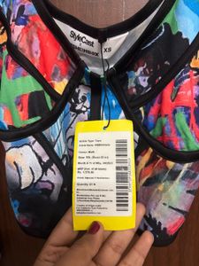 Stylecast X Hersheinbox Black&amp;Blue Abstract Print
