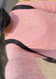 Pink Sweater 💕💕