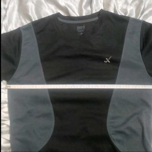 Activewear T-shirt