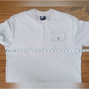 Nike Pocket T-Shirt