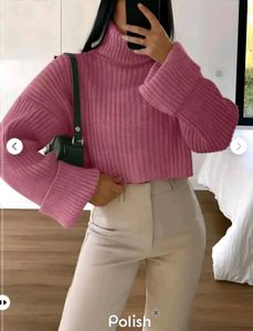 New With Tag Korean Pink Knit Crop Top