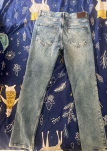 Westside Straight Fit Jeans (34)