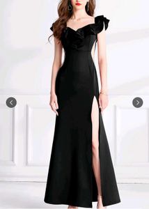 Elegant Black Maxi Dress