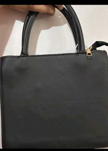 NewMe Mesh Top With Savana Hand Bag