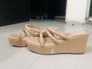 Mast &amp; Harbour Nude Heeled Sandals