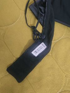 Comfy black bra bust 34A