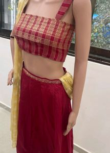 (lehenga &amp; blouse )no dupatta with this