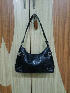 Black Handbag With A Faux Crocodile 🐊 Print