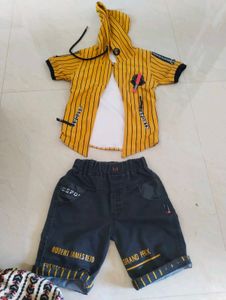 Kid's Jacket With Shorty