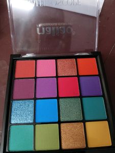 Combo Of Maliao Foundation And Eyeshadow Palette