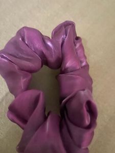 A New Glitter Purple Scrunchie ()