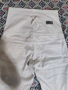 White High-Waisted Button Jeans