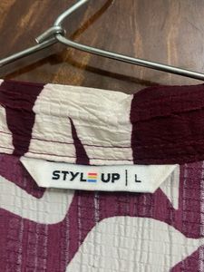 Patterned Short Sleeve Crop Top