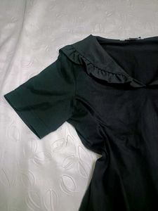 Urban Revivo Ruffle Collar T-shirt