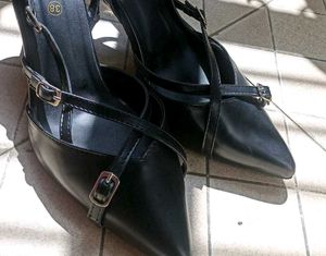 Jm Looks Kitten Heels/ Size 5/ 38, New With Tag