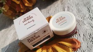 Just Herbs Nourishing Lip and Cheek Tint