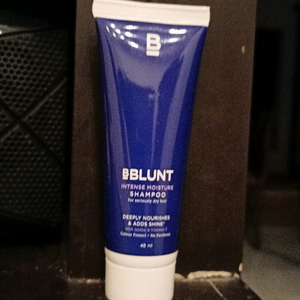 Combo of Kozicare skin whitening cream, trial product of bblunt Intense moisture shampoo, fragrance and beyond perfume