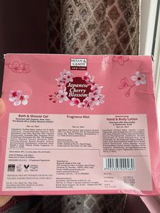 GIFT SET 💕✨