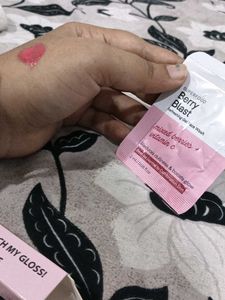 Esthetic Rose Gloss With Free Berry Blast Wash