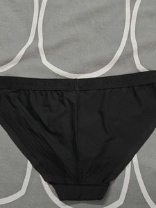Black M&amp;S - 32