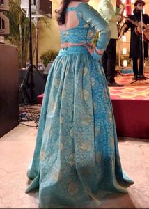 💙 Blue Banarasi Lehenga With Cancan Skirt