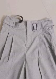 High waist trousers with belt