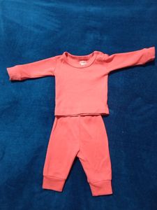 Unisex Thermal Wear With Sleevless Sweater