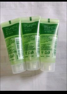 Simple Face Wash And Mamaearth Lipstick