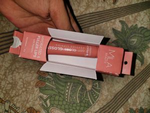 MILA BEAUTE Gloss