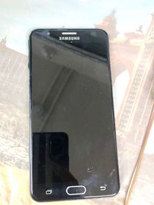 Samsung Galaxy J7 Prime