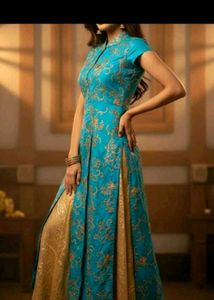 Gown Set